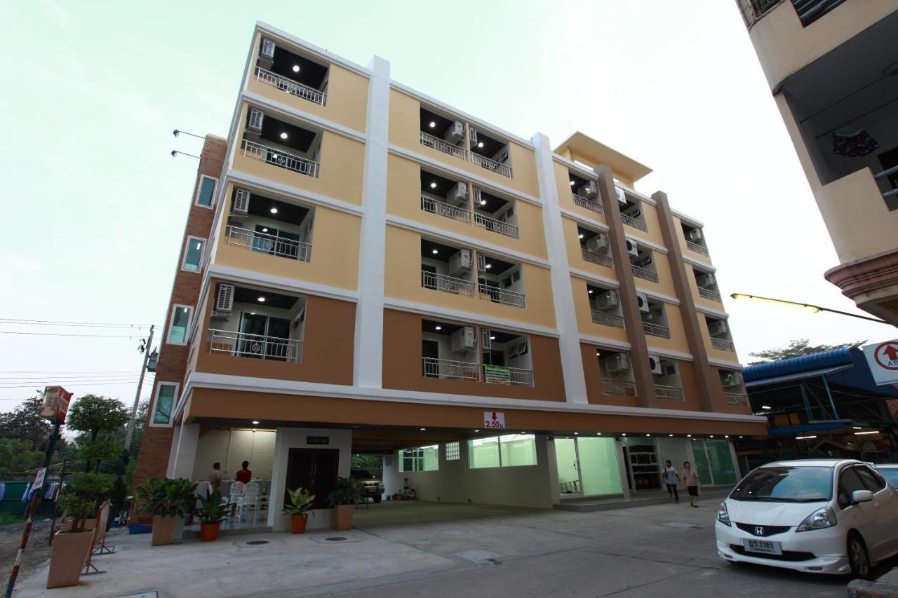 Rattanasook Residence Bangkok Luaran gambar