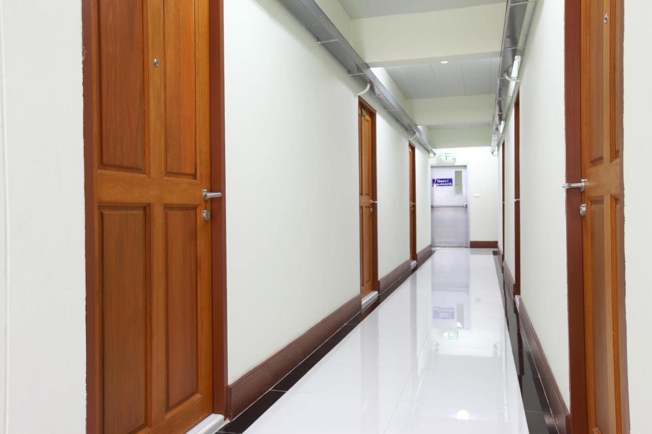 Rattanasook Residence Bangkok Luaran gambar